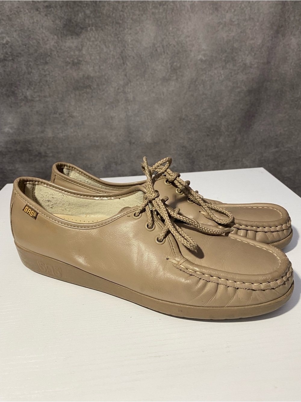 SAS Siesta Womens 7.5 Leather Comfort Oxfords Loafers Tan Beige Lace Up Shoes⁠